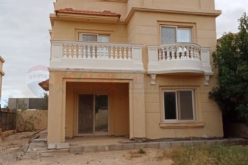 فيلا ستاند الون للبيع 401 م كينج مريوط (كومباوند كينج هايتس)