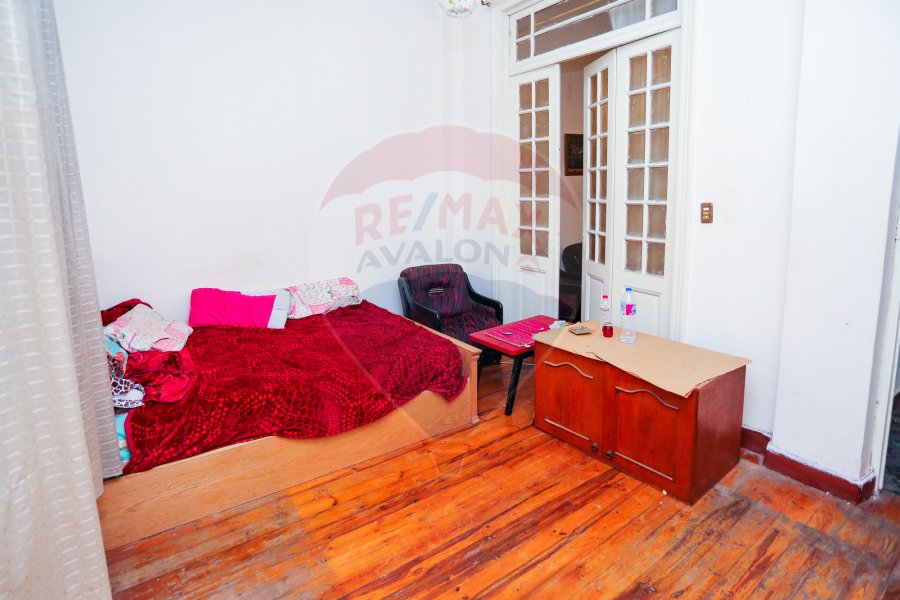 Apartment for sale 100 m Sporting ( Tannis St )