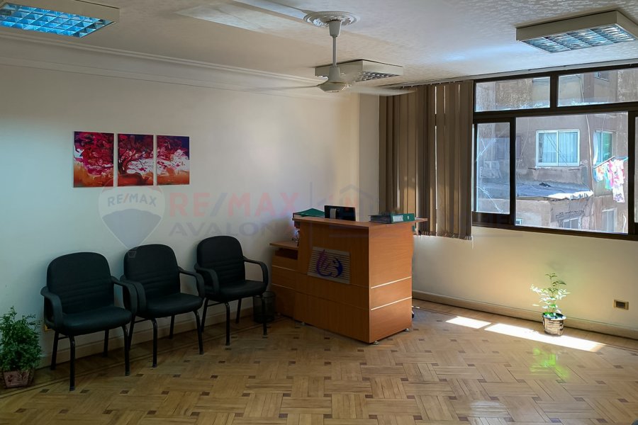 Apartment for sale 185 m Fleming (directly on the tram)