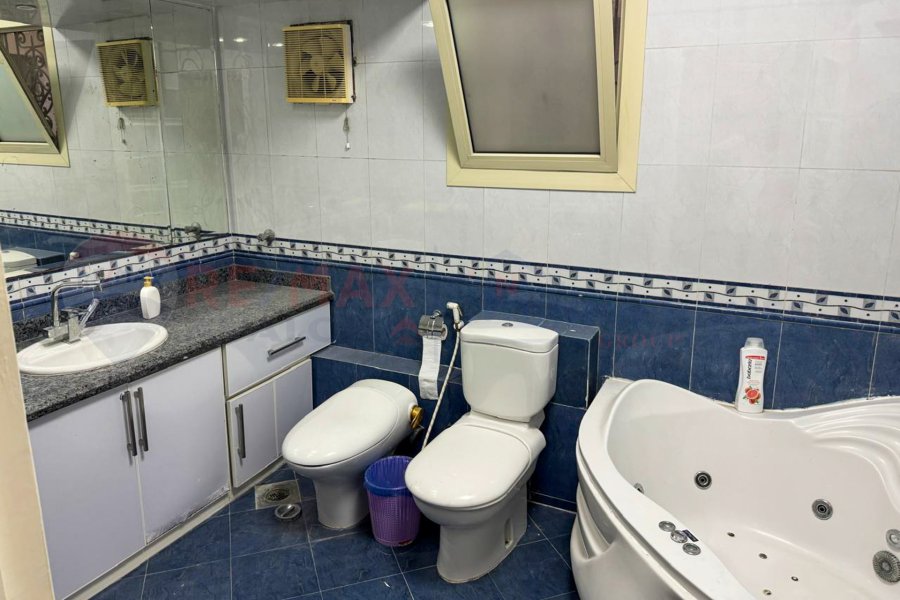 Apartment for sale 200 m Sporting (Abu Qir main st - brand tower)
