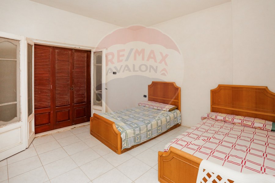 Villa for sale North Coast K 44 (in front of Cairo University Village - Bahri Road) - 1,960 m