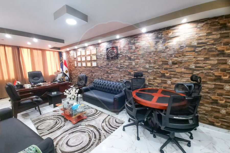 Administrative unit for sale, 130 m, Raml Station (Shakour St.)