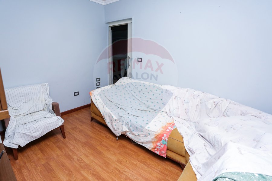 Apartment for sale 120 m Smouha ( In front of green plaza - El nasr st )