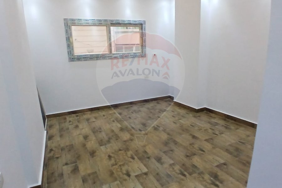 Apartment for sale 210 m Gleem (Mostafa Fahmy St.)