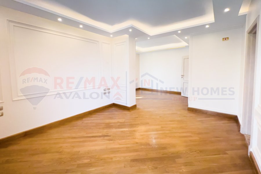 Apartment for sale 480 m Louran (directly on the sea - brand tower)