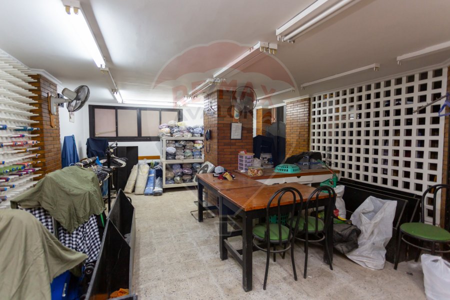 Shop for sale 50 m Camp Shizar (Cinema Odeon St.)