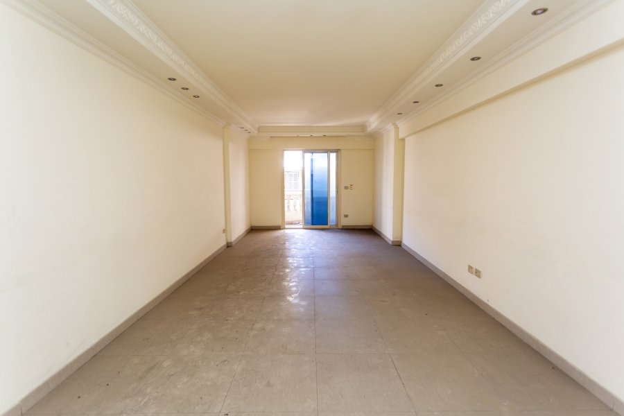 Apartment for sale 135 m Louran (2nd number of the sea)