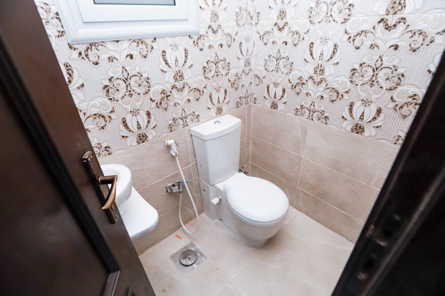 Apartment for sale 350 m Louran ( kornish Road )