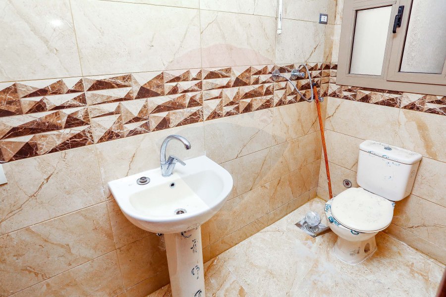 Apartment for sale 235 m Gleem (directly on the sea)