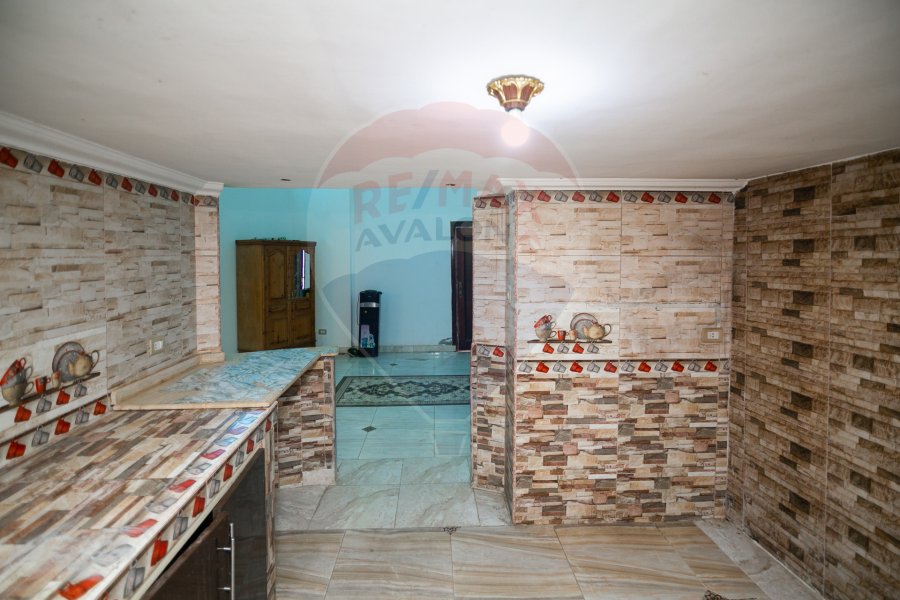 Villa for sale 375 m Muharram Bek (villa district - next to Palm Hills)