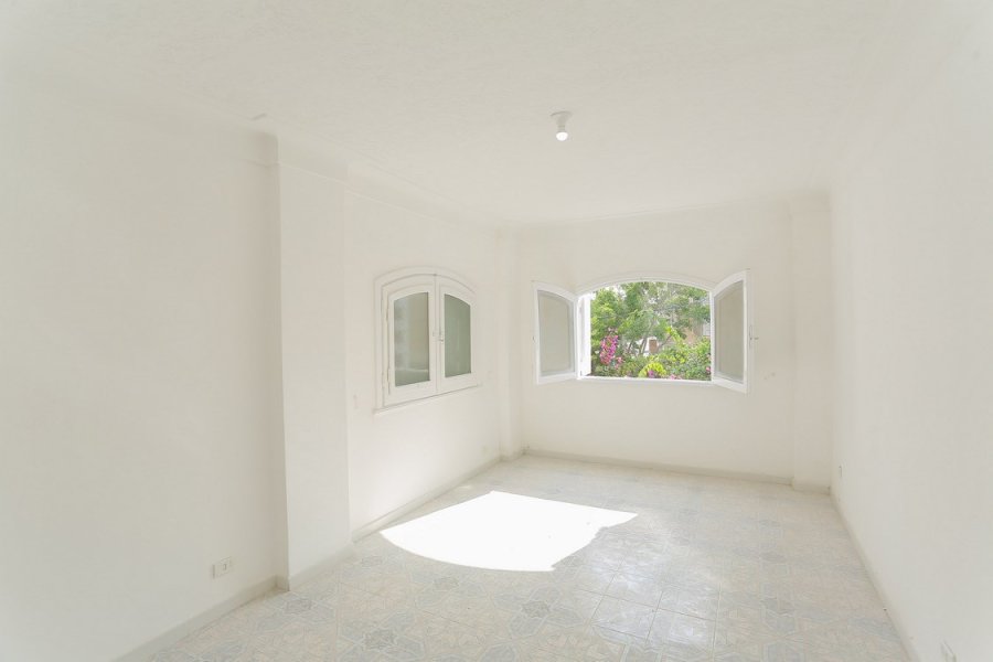 Licensed Villa for sale King Marriott (Qortoba Street)