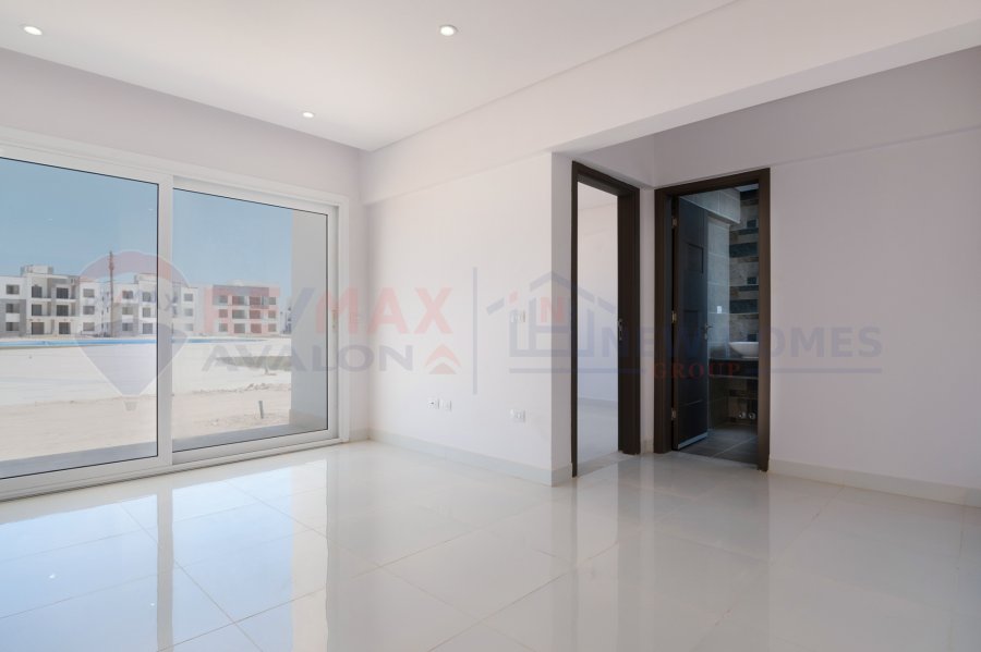 Ground chalet with garden for sale (Sea View - Ras El Hekma) 80 m
