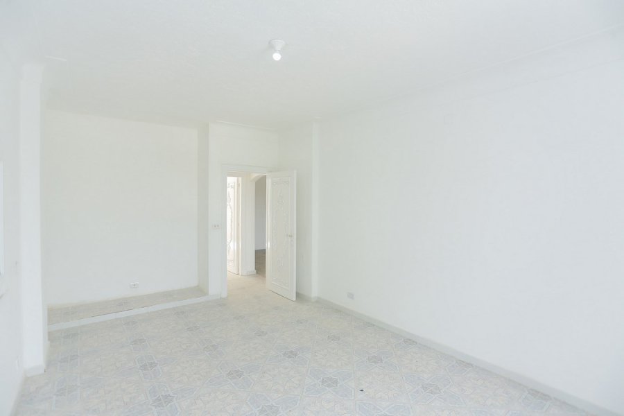 Licensed Villa for sale King Marriott (Qortoba Street)