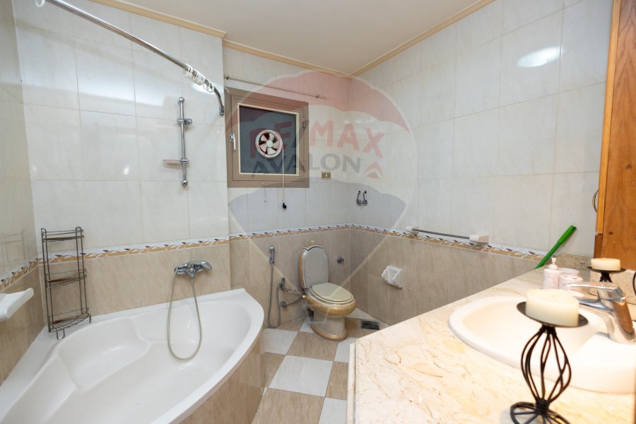 Apartment for sale 204 m gleem (Steps from Royal Jewelry Museum)