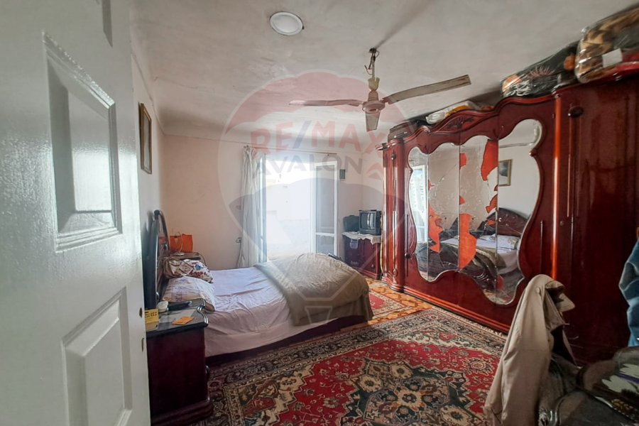 Apartment for sale 210 m Sidi Bishr (ِAhmed Al-Awamri st.)