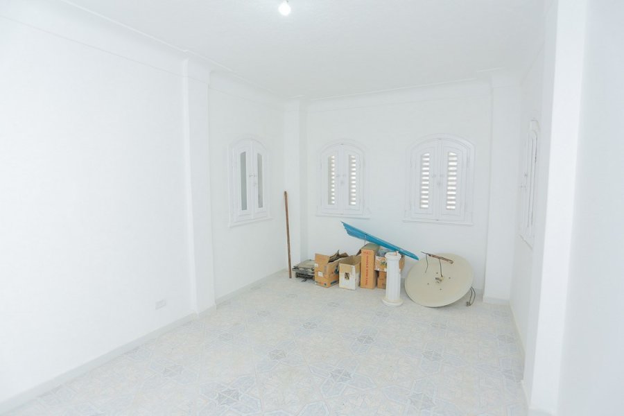 Licensed Villa for sale King Marriott (Qortoba Street)