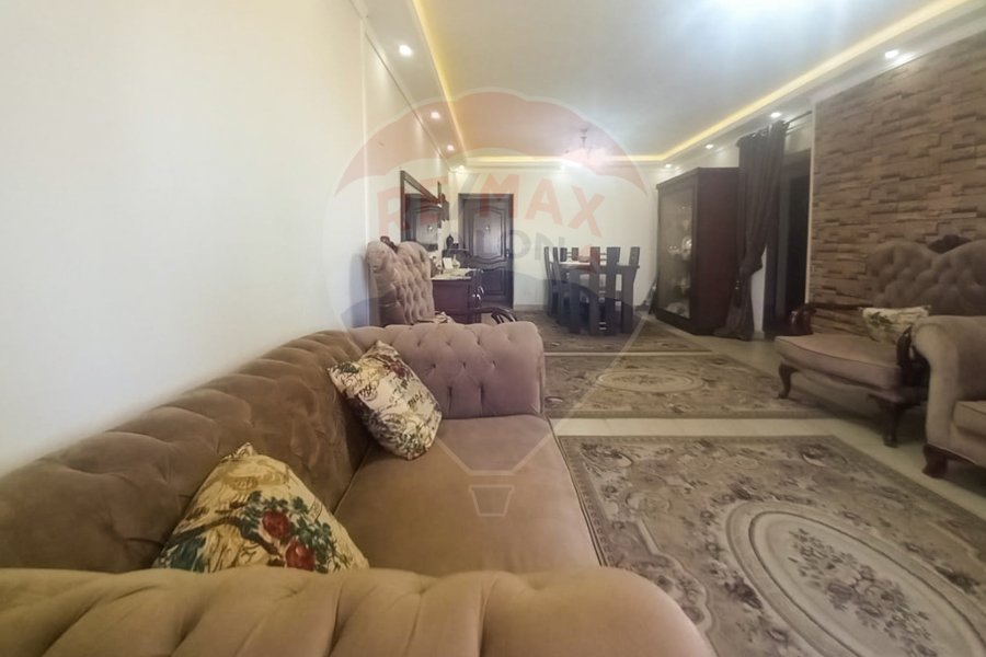 Apartment for sale 165 m Al-Mandara (Al-Nabwy Al-Mohands st. directly - brand building)