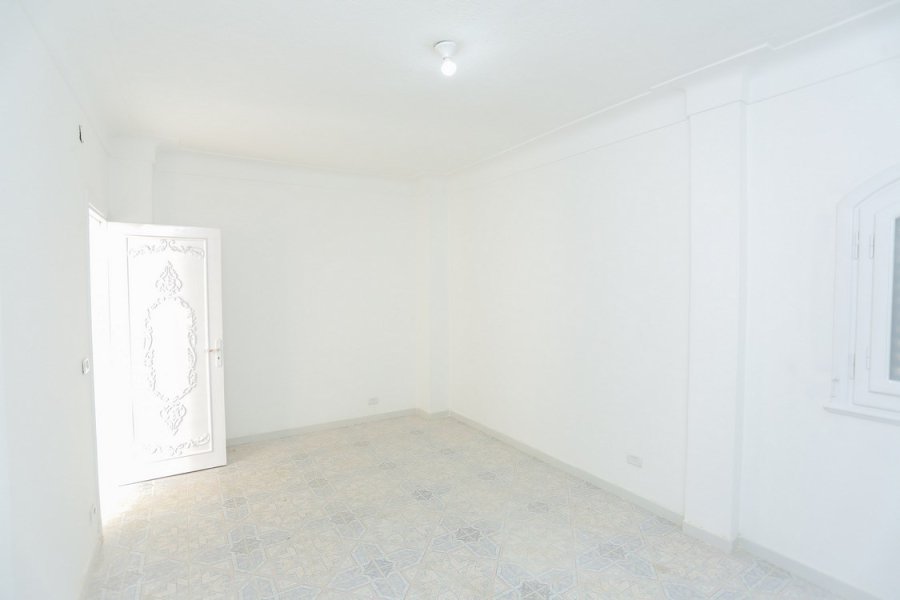 Licensed Villa for sale King Marriott (Qortoba Street)