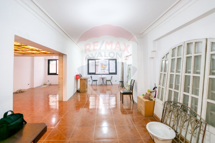 Adminstrative Unit for rent 140 m Louran (Branched from ikbal st.)