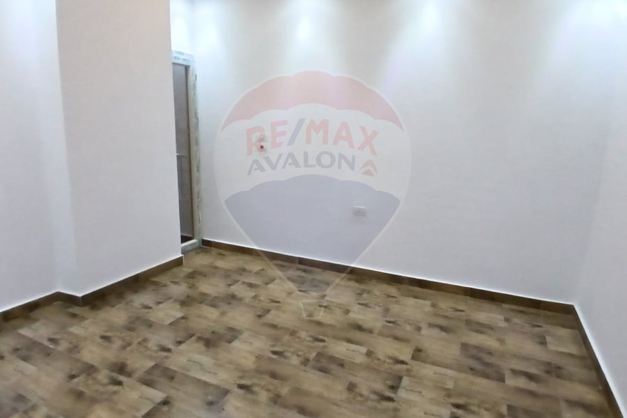 Apartment for sale 210 m Gleem (Mostafa Fahmy St.)