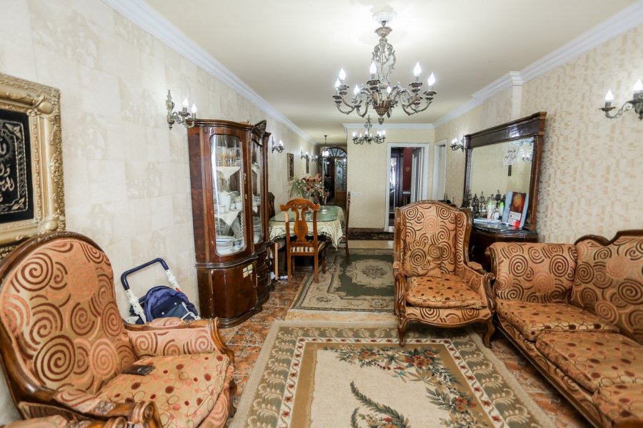 Apartment for sale 206m Campshizar(Kornesih Road)