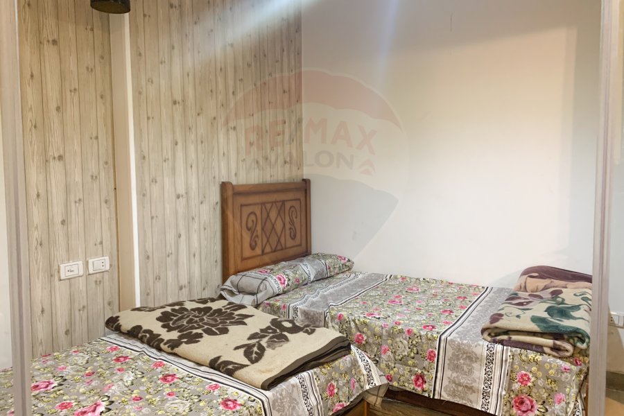 ستديو مفروش للإيجار 75 م السرايا (خطوات من البحر)
