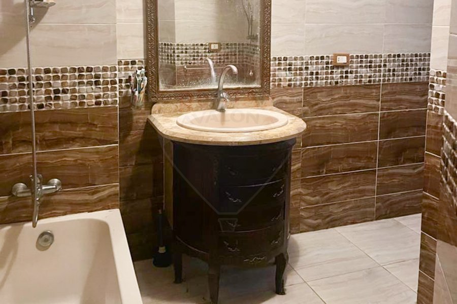 Apartment for sale 200 m Cleopatra (Al Aqaba St)