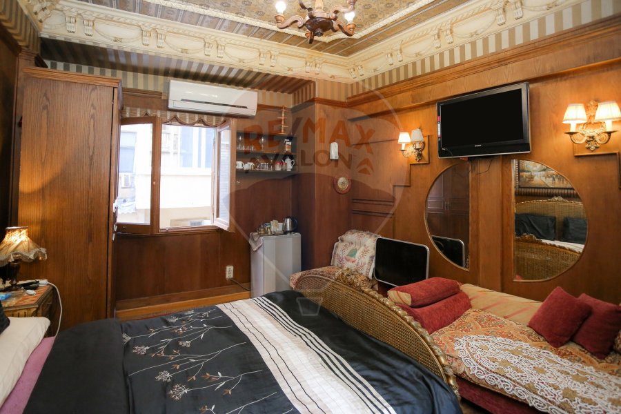 Studio for sale 35 m Stanly (Steps from the sea)