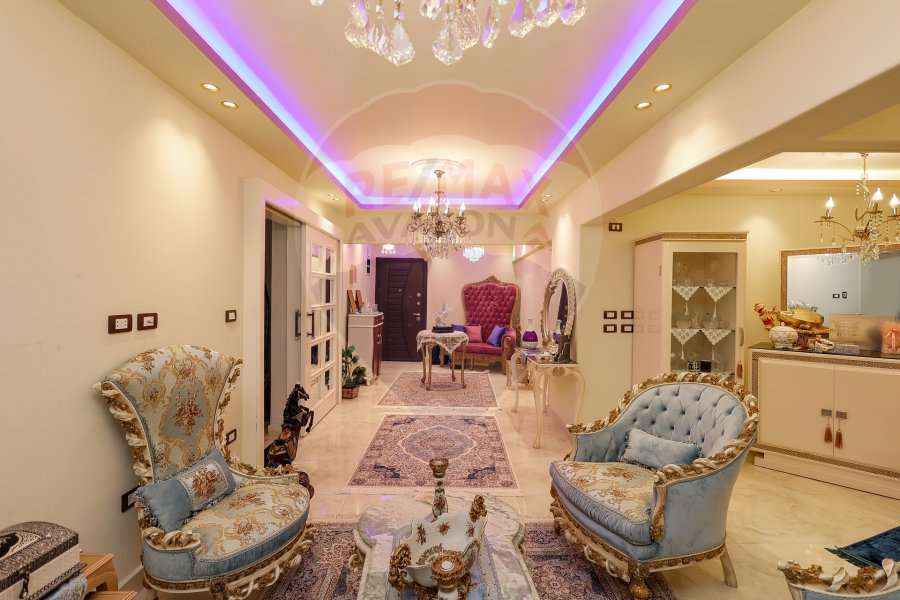 Apartment for sale 205 m Alsoyof (Mostafa Kamel St.)