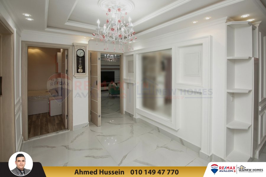 Apartment for sale 190m Al Mamoura (steps from the sea)