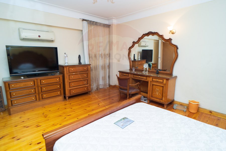 Furnished Apartment For Rent 216 m Smouha (Fawzi Moaaz St.)