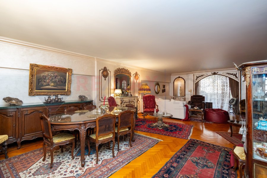 Apartment for sale 208 m Louran (Mohamed Ezz Al Arab St.)