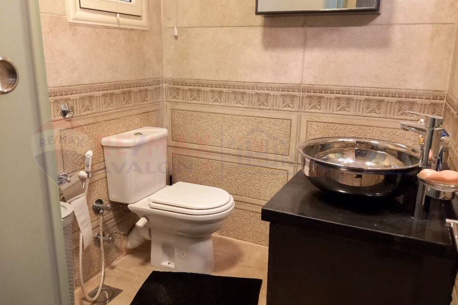 Apartment for sale 150 m (directly on the sea)