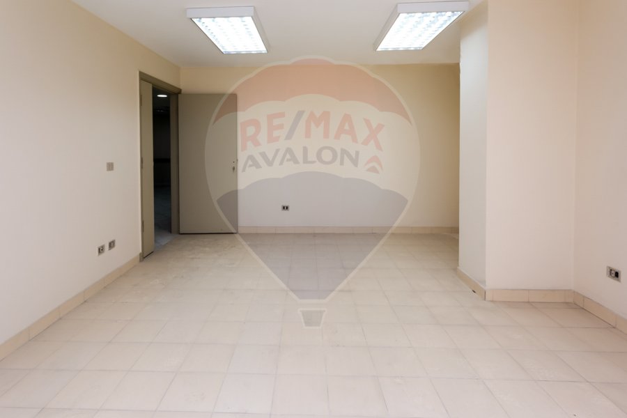 Administrative unit for rent 175 m smouha (Fawzy moaaz street)