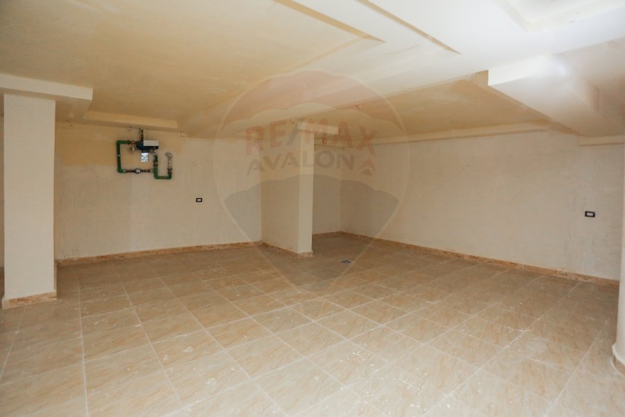مسطح تجاري للبيع 300 م سيدي بشر (ش جمال عبد الناصر)