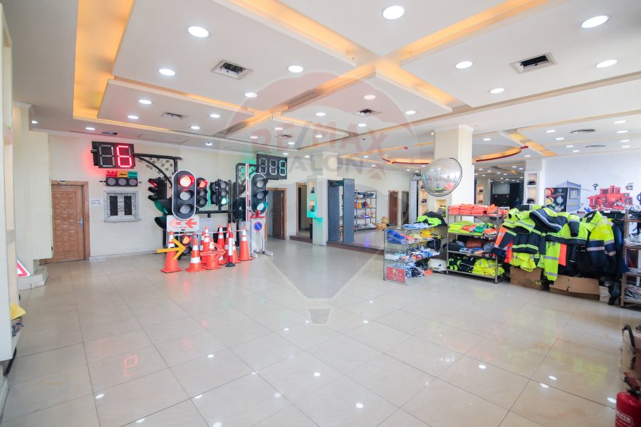 Administrative + commercial shops for rent 2,700 m Al Matar (Agriculture Rd)