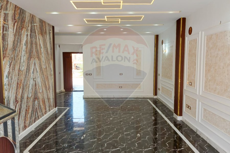 Stand alone Villa for sale (Perla Marina) 200 m