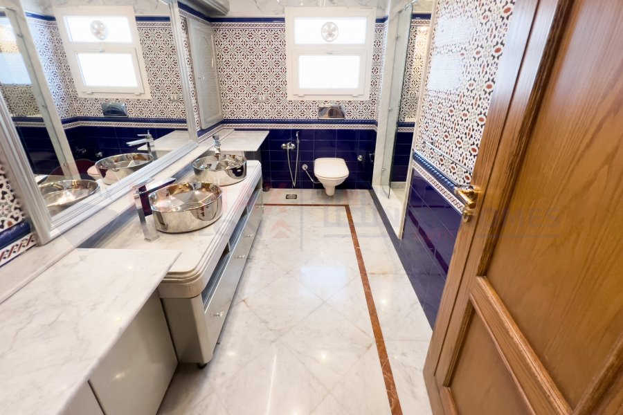 Apartment for sale 480 m Louran (directly on the sea - brand tower)