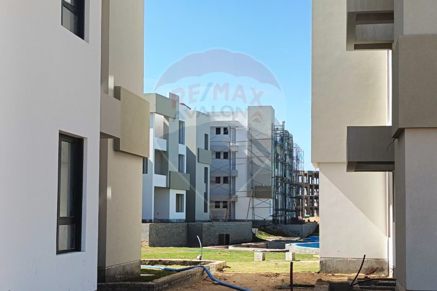 Studio for sale El Sahel (Zahra Village) 29 m - 1,050,000 EGP (down payment + over)