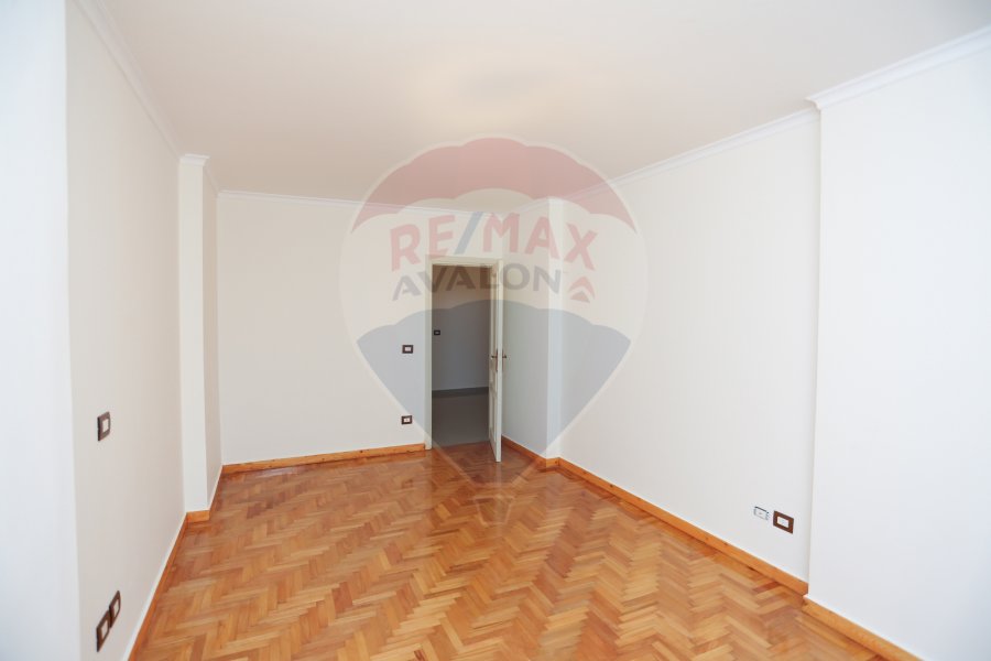 Apartment for Rent 245 m Smouha (Moustafa Kamel St)