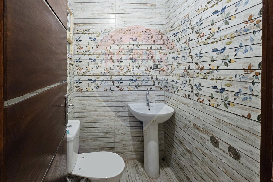 Apartment for sale 175 m Gleem (steps from the sea)