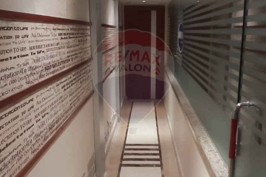 Administrative apartment for rent 80 m Bahri (Al-Gomrok)