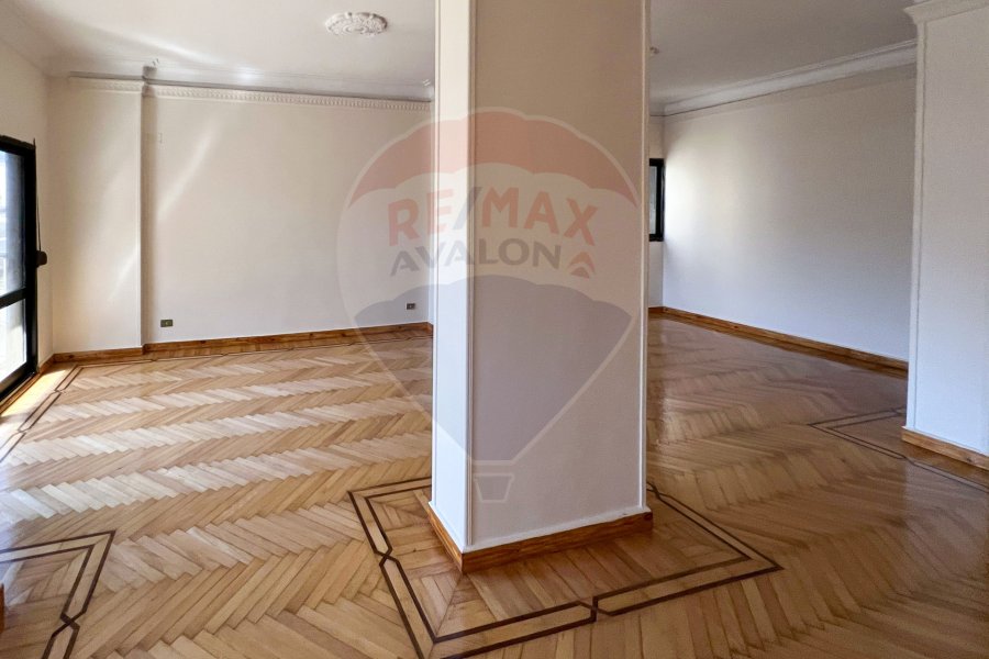 Apartment for rent 240 m Sedi Gaber (Bahaa El Din El Ghatoury St)