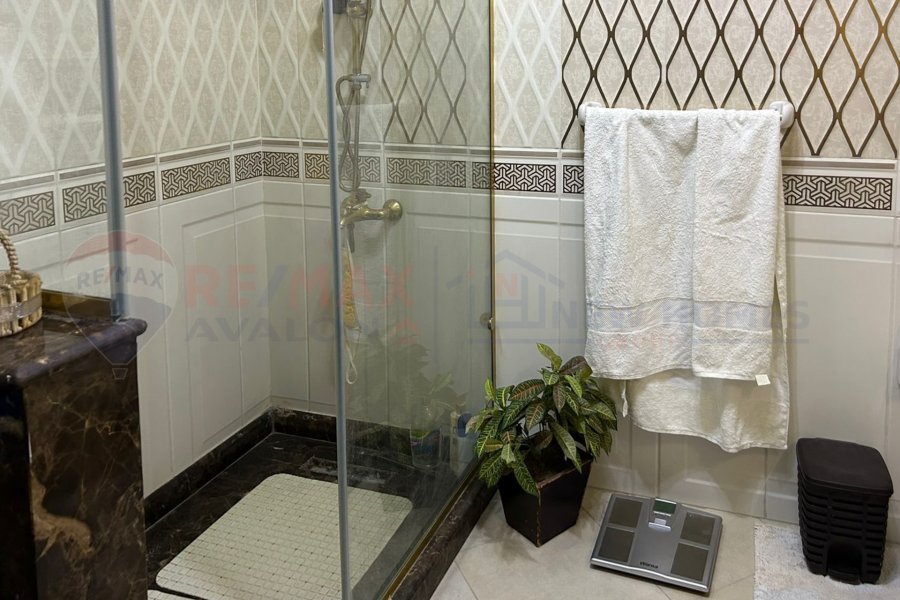 Apartment for sale 180 m Louran (Al-Iqbal St. directly on tram)