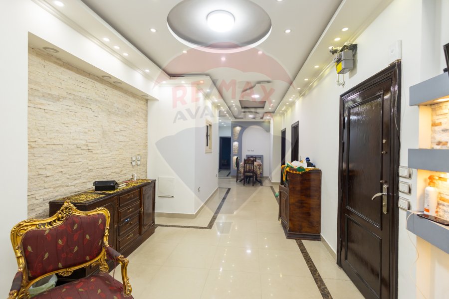 Apartment for sale 150 m Stanly (2nd from the sea Behind McDonald&#039;s)