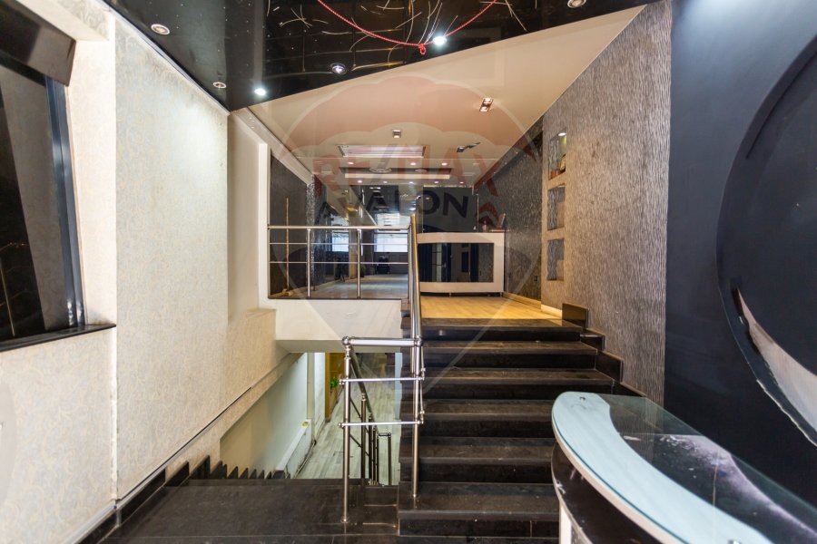 Shop for rent 182 m Loran (Abdel Salam Arif St.)