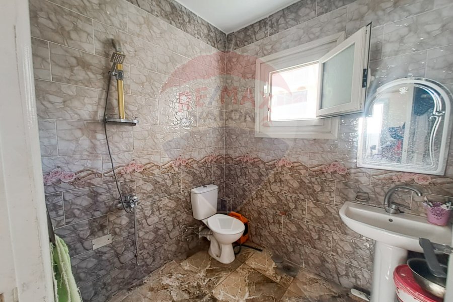 Apartment for sale 210 m Sidi Bishr (ِAhmed Al-Awamri st.)