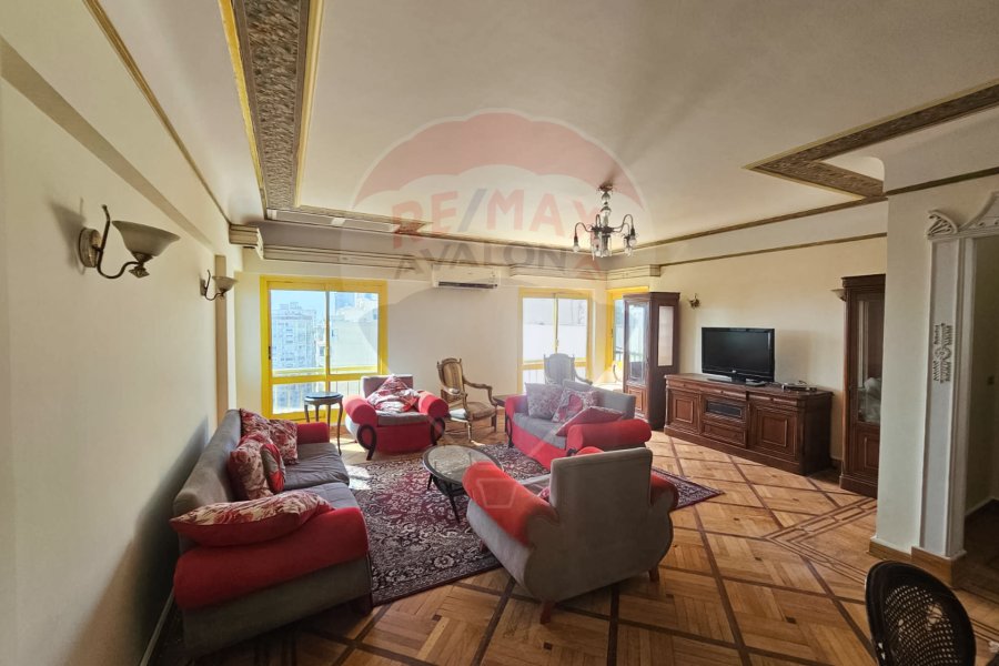 Apartment for sale 135 m Saba Basha (directly on the tram)
