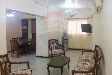 Apartment for sale 105 m Sporting (Directly on the tram)