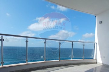 Apartment for sale 182 m Stanley (Directly on the sea)